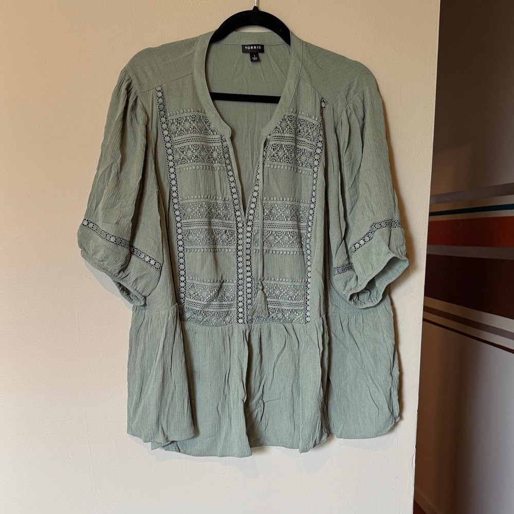 Torrid Women's Green Embroidered Blouse
